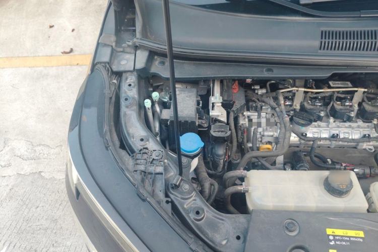 Used GAC Trumpchi E8 2024 Honor Series 2.0L Honor Edition Engine Bay Right