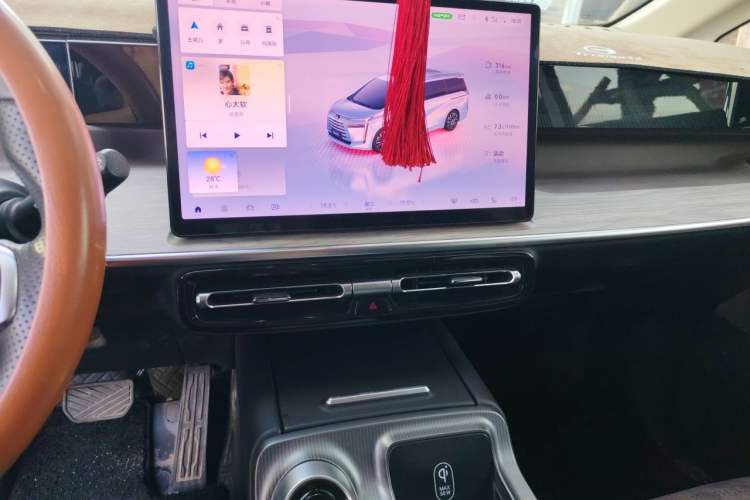 Used GAC Trumpchi E8 2024 Honor Series 2.0L Honor Edition Audio And AC Panel