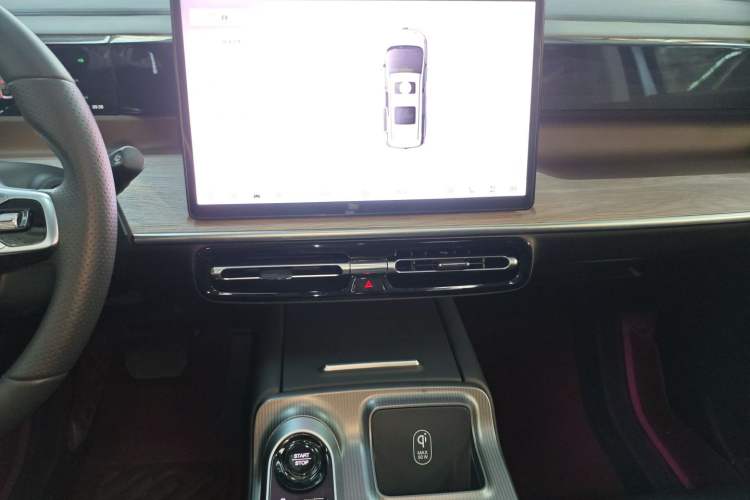 Used GAC Trumpchi E8 2024 Honor Series 2.0L Honor Edition Audio And AC Panel