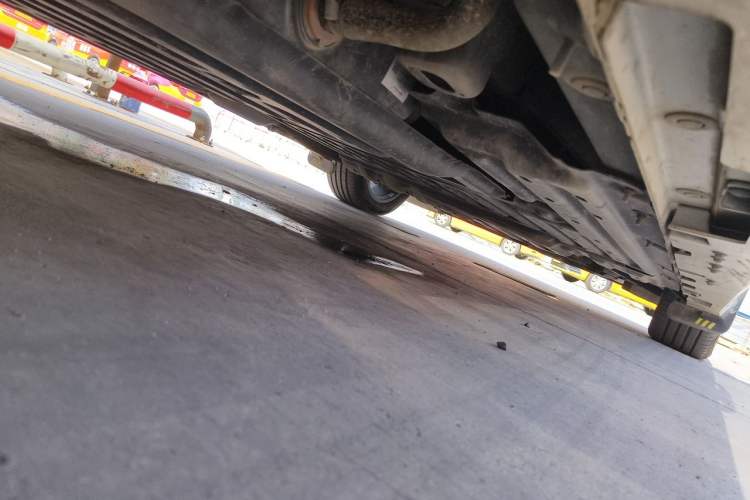 Used GAC Trumpchi E8 2024 Honor Series 2.0L Honor Edition Chassis Rear Right