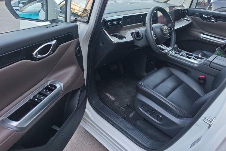 Used GAC Trumpchi E8 2024 Honor Series 2.0L Honor Edition Driver Seat