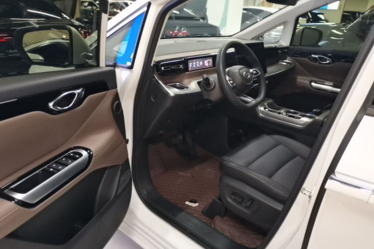 Used GAC Trumpchi E8 2024 Honor Series 2.0L Smart Edition Driver Seat