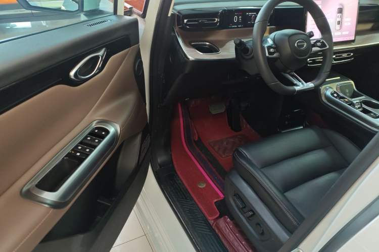 Used GAC Trumpchi E8 2024 Honor Series 2.0L Honor Edition Driver Seat