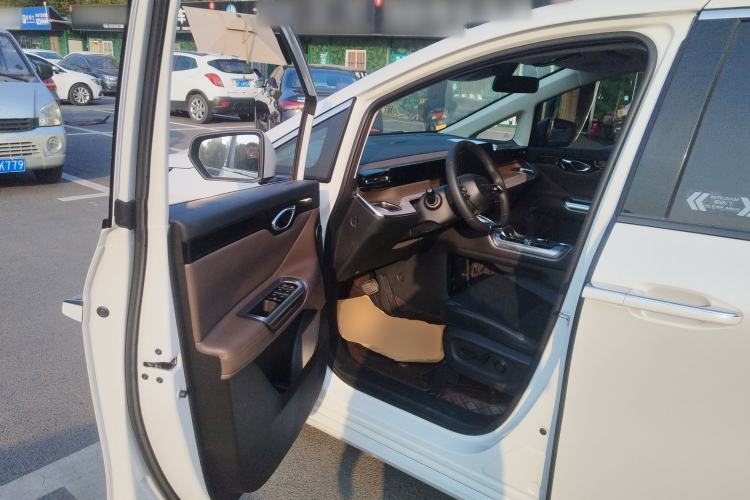 Used GAC Trumpchi E8 2024 Honor Series 2.0L Honor Edition Driver Seat