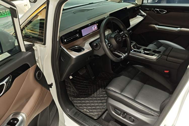 Used GAC Trumpchi E8 2024 Honor Series 2.0L Honor Edition Driver Seat