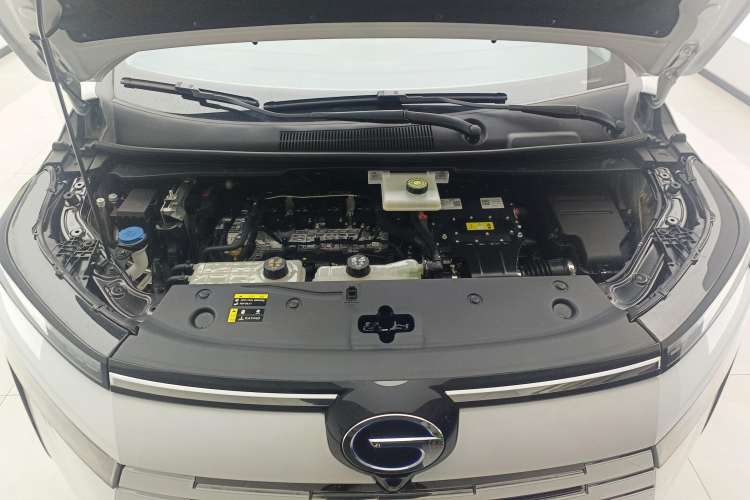 Used GAC Trumpchi E8 2024 Honor Series 2.0L Honor Edition Engine Bay