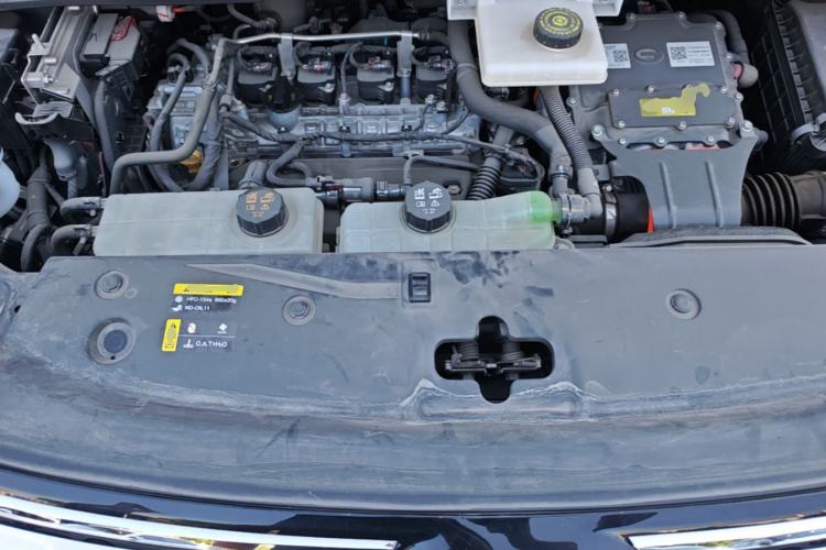 Used GAC Trumpchi E8 2024 Honor Series 2.0L Honor Edition Engine Bay