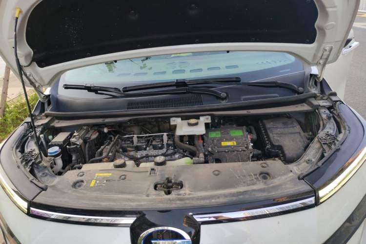 Used GAC Trumpchi E8 2024 Honor Series 2.0L Honor Edition Engine Bay
