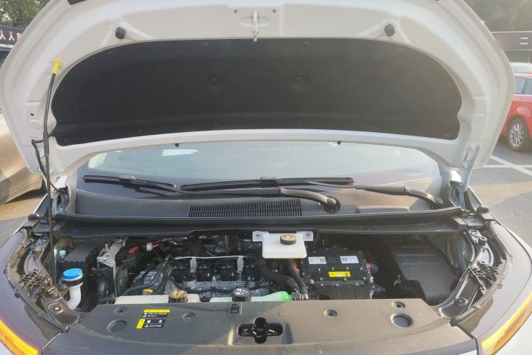 Used GAC Trumpchi E8 2024 Honor Series 2.0L Honor Edition Engine Bay