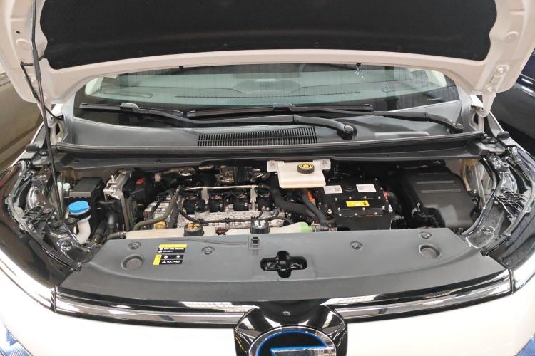Used GAC Trumpchi E8 2024 Honor Series 2.0L Honor Edition Engine Bay