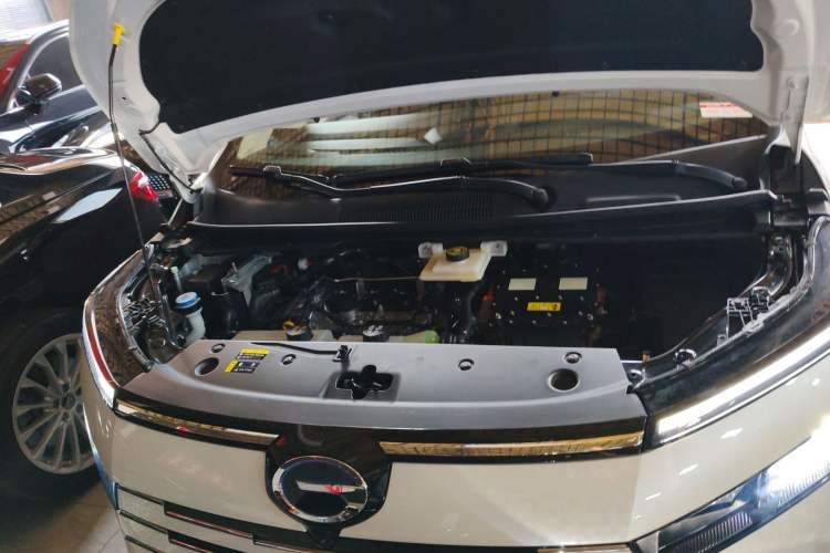 Used GAC Trumpchi E8 2024 Honor Series 2.0L Honor Edition Engine Bay