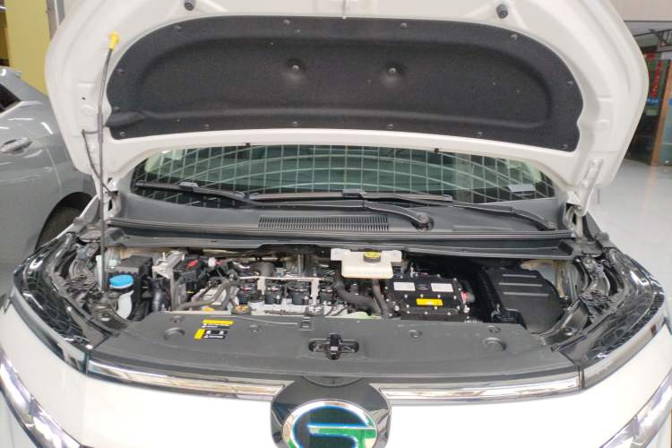 Used GAC Trumpchi E8 2024 Honor Series 2.0L Honor Edition Engine Bay
