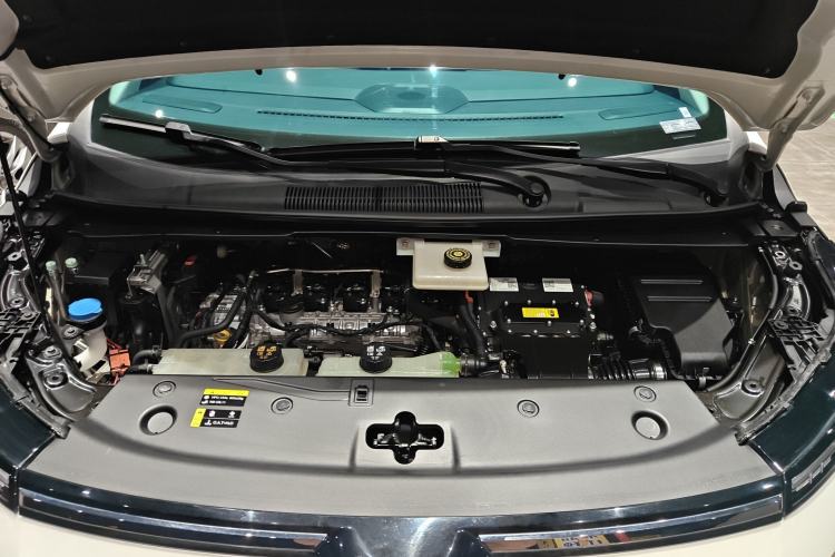 Used GAC Trumpchi E8 2024 Honor Series 2.0L Honor Edition Engine Bay