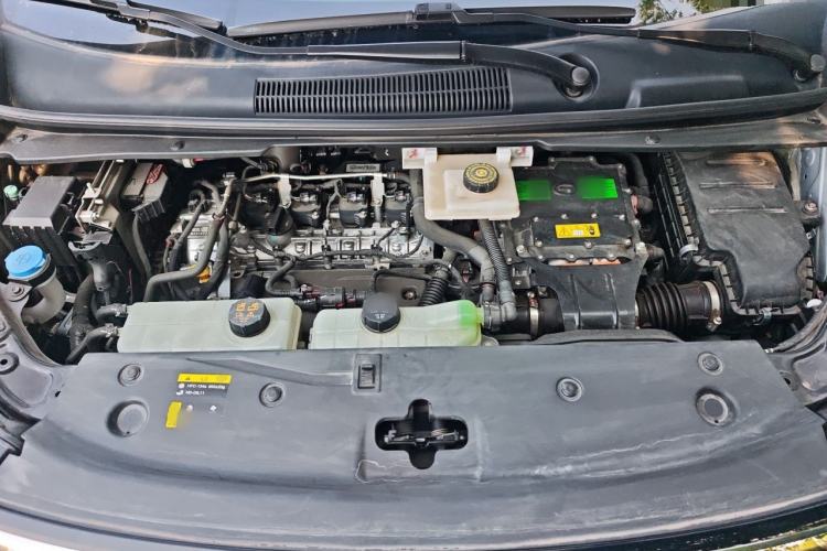 Used GAC Trumpchi E8 2024 Honor Series 2.0L Honor Edition Engine Bay