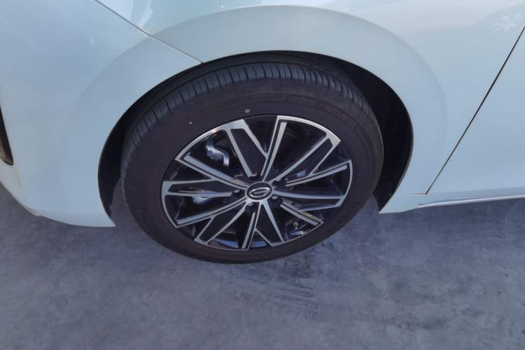 Used GAC Trumpchi E8 2024 Honor Series 2.0L Honor Edition Exterior 1