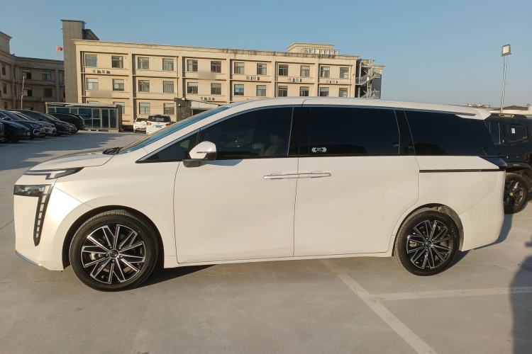 Used GAC Trumpchi E8 2024 Honor Series 2.0L Honor Edition Exterior 3