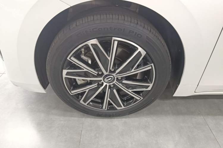 Used GAC Trumpchi E8 2024 Honor Series 2.0L Smart Edition Exterior 4