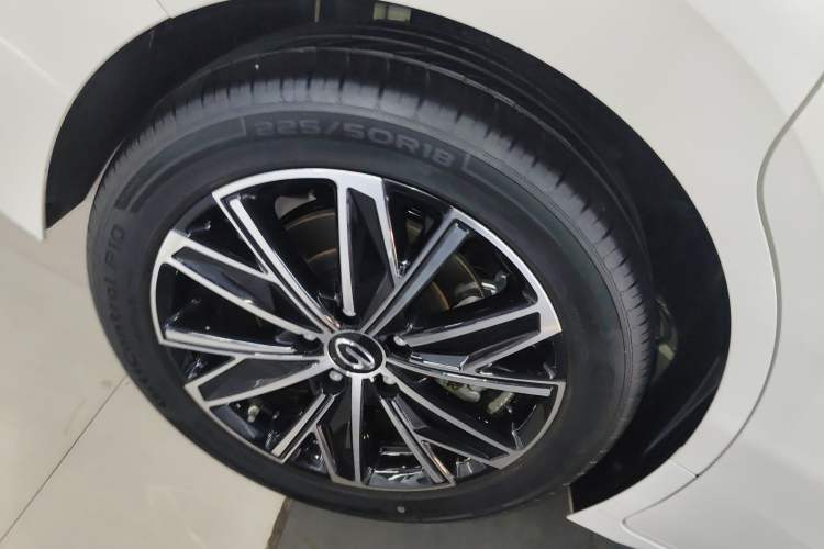 Used GAC Trumpchi E8 2024 Honor Series 2.0L Honor Edition Exterior 8