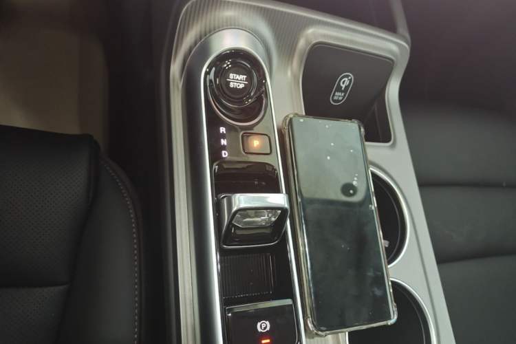 Used GAC Trumpchi E8 2024 Honor Series 2.0L Honor Edition Gear Lever