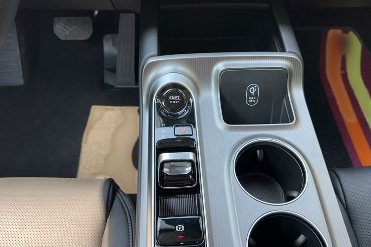 Used GAC Trumpchi E8 2024 Honor Series 2.0L Honor Edition Gear Lever
