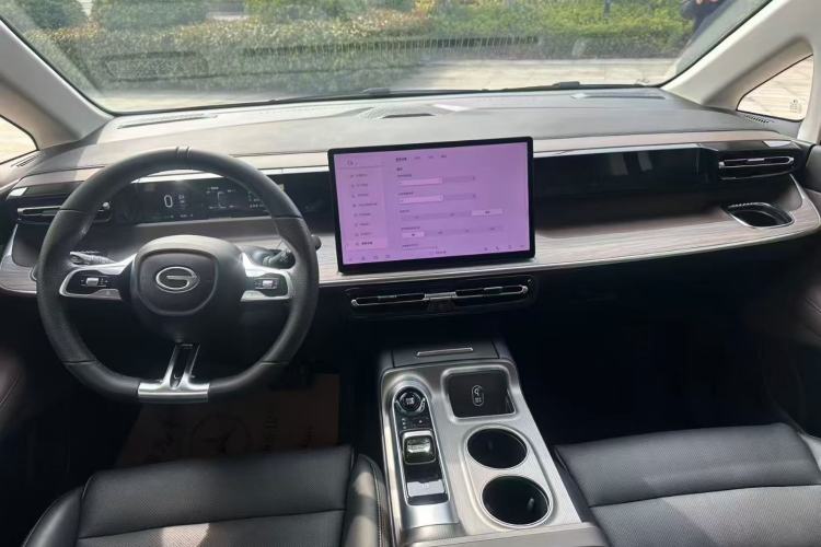Used GAC Trumpchi E8 2024 Honor Series 2.0L Honor Edition Interior 2