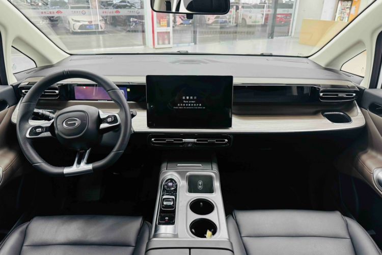 Used GAC Trumpchi E8 2024 Honor Series 2.0L Honor Edition Interior 3