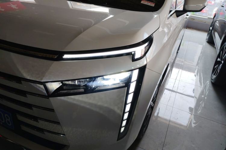 Used GAC Trumpchi E8 2024 Honor Series 2.0L Honor Edition Left Front Headlight