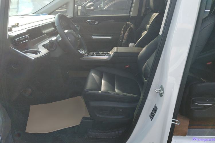 Used GAC Trumpchi E8 2024 Honor Series 2.0L Honor Edition Left Front Seat