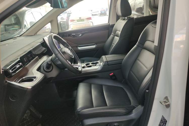 Used GAC Trumpchi E8 2024 Honor Series 2.0L Honor Edition Left Front Seat
