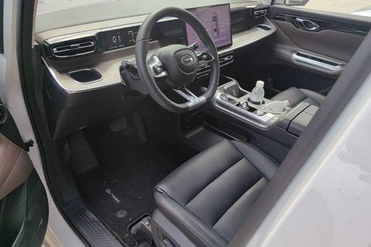 Used GAC Trumpchi E8 2024 Honor Series 2.0L Smart Edition Left Front Seat