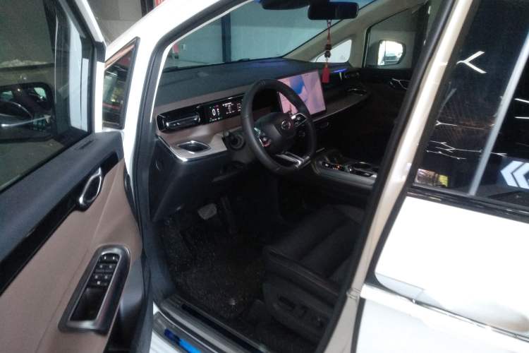 Used GAC Trumpchi E8 2024 Honor Series 2.0L Honor Edition Left Front Seat