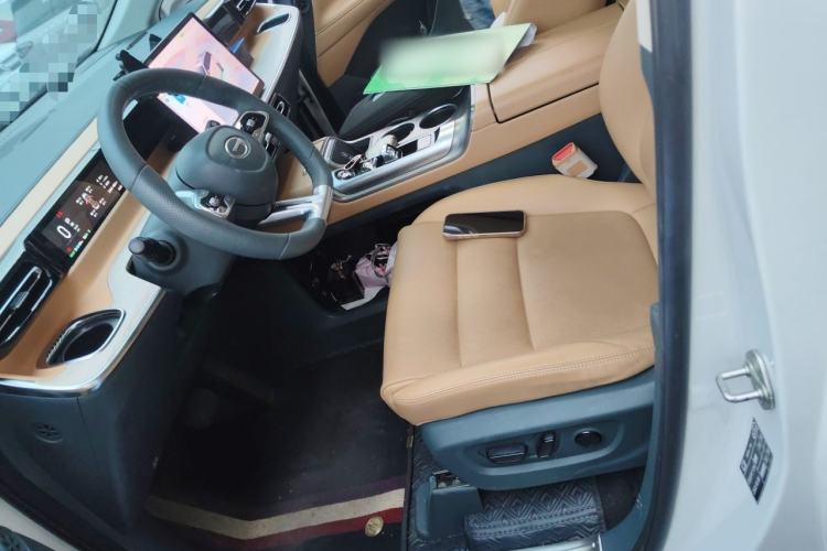 Used GAC Trumpchi E8 2024 Honor Series 2.0L Honor Edition Left Front Seat