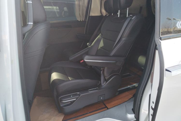 Used GAC Trumpchi E8 2024 Honor Series 2.0L Honor Edition Left Rear Seat
