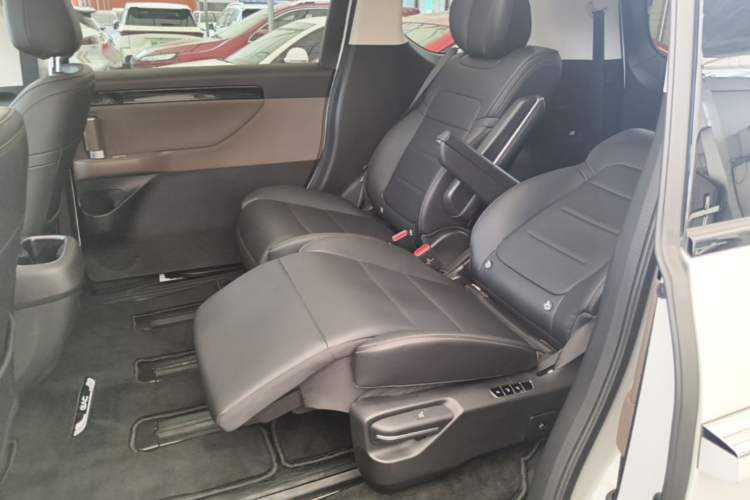 Used GAC Trumpchi E8 2024 Honor Series 2.0L Honor Edition Left Rear Seat