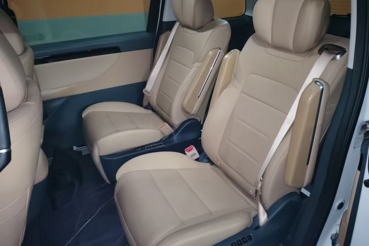Used GAC Trumpchi E8 2024 Honor Series 2.0L Honor Edition Left Rear Seat