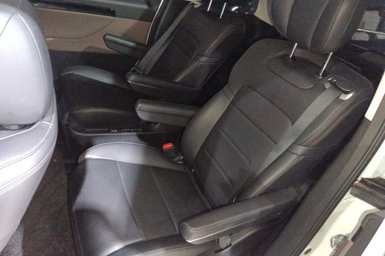 Used GAC Trumpchi E8 2024 Honor Series 2.0L Honor Edition Left Rear Seat