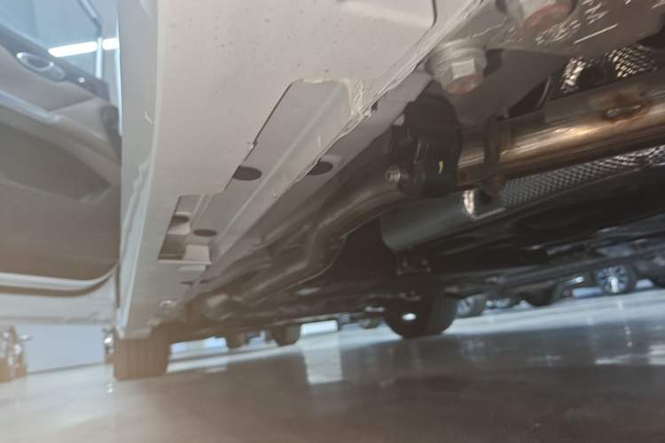 Used GAC Trumpchi E8 2024 Honor Series 2.0L Honor Edition Left Side Sill