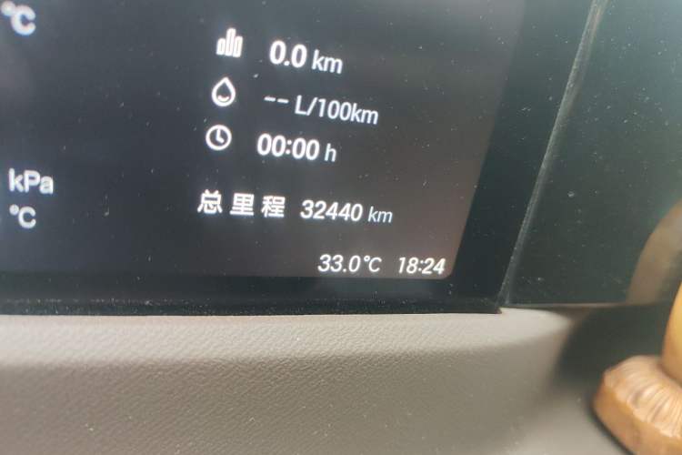 Used GAC Trumpchi E8 2024 Honor Series 2.0L Honor Edition Odometer Close Up