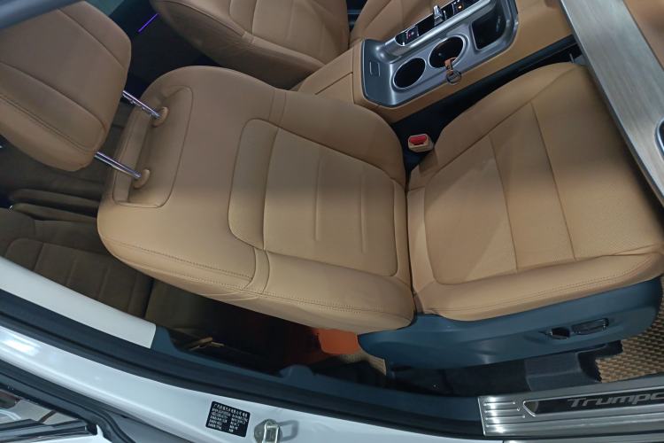 Used GAC Trumpchi E8 2024 Honor Series 2.0L Honor Edition Right Front Seat