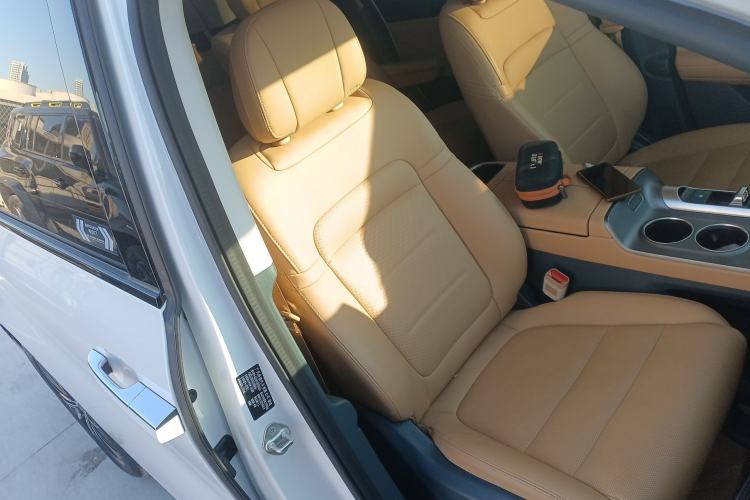 Used GAC Trumpchi E8 2024 Honor Series 2.0L Honor Edition Right Front Seat