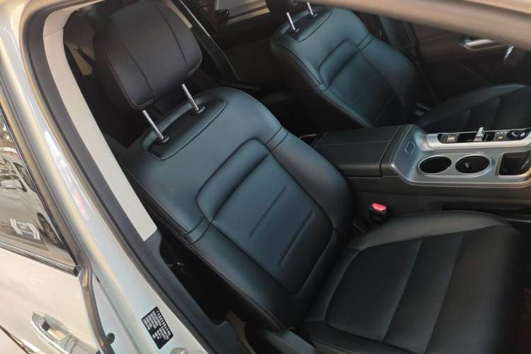 Used GAC Trumpchi E8 2024 Honor Series 2.0L Honor Edition Right Front Seat