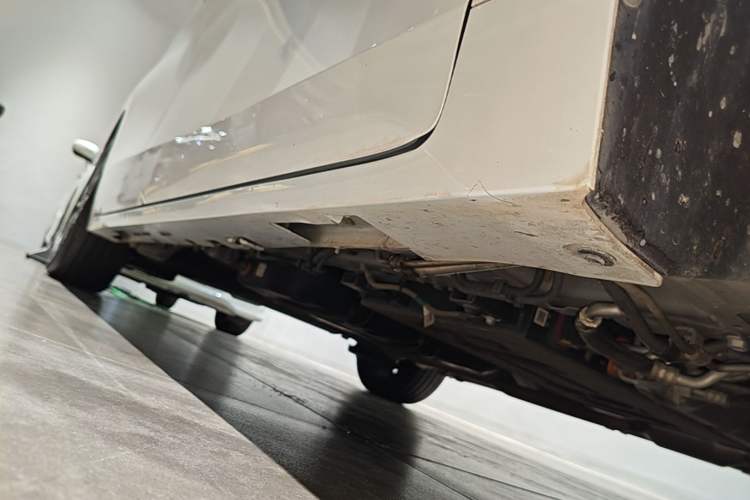 Used GAC Trumpchi E8 2024 Honor Series 2.0L Honor Edition Right Side Sill