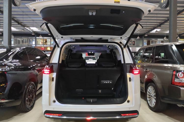 Used GAC Trumpchi E8 2024 Honor Series 2.0L Honor Edition Trunk