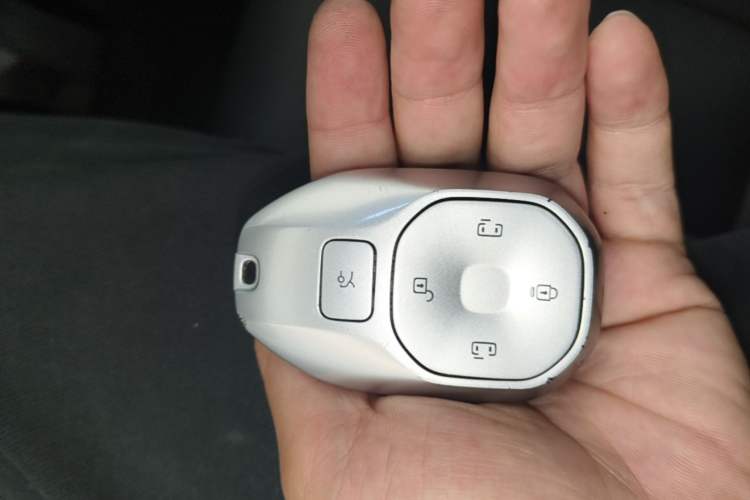 Used GAC Trumpchi E8 2024 Honor Series 2.0L Honor Edition Vehicle Key