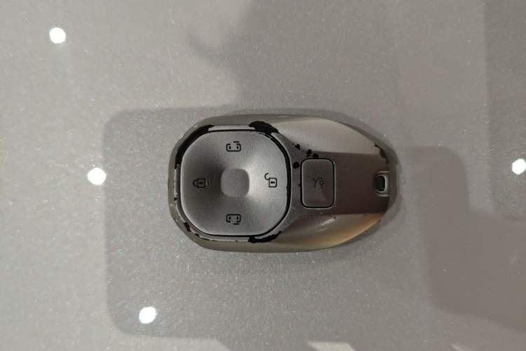 Used GAC Trumpchi E8 2024 Honor Series 2.0L Honor Edition Vehicle Key