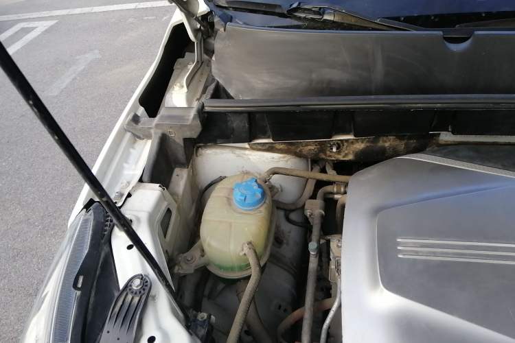 Used GAC Trumpchi GE3 2017 310 Smart Edition Engine Bay Right