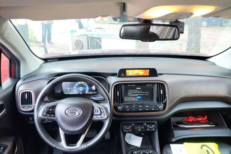 Used GAC Trumpchi GE3 2018 530 Internet Premium Edition Center Console