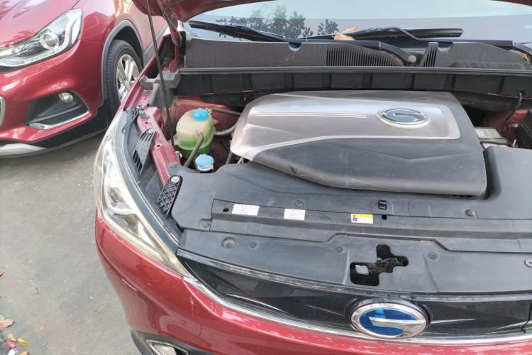Used GAC Trumpchi GE3 2018 530 Internet Premium Edition Engine Bay Right