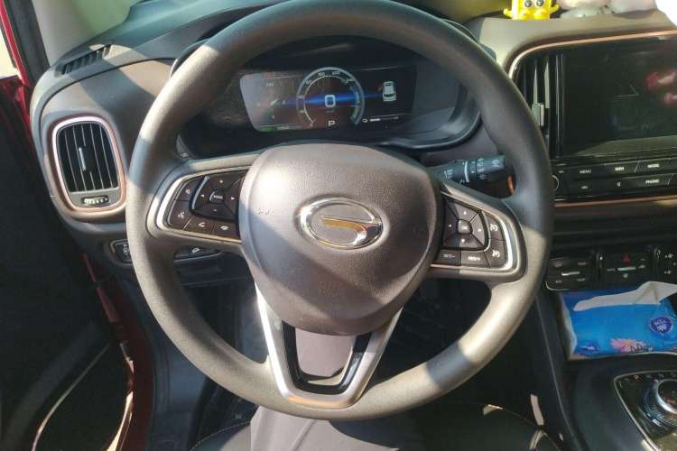 Used GAC Trumpchi GE3 2018 530 Internet Enjoyment Version Steering Wheel