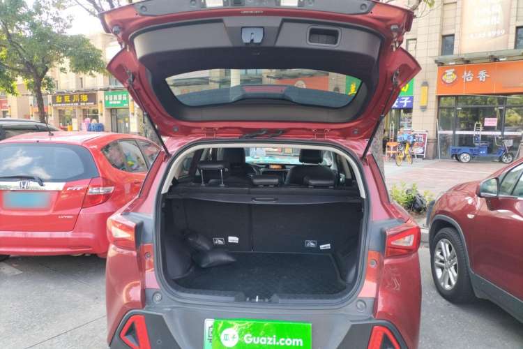Used GAC Trumpchi GE3 2018 530 Internet Premium Edition Trunk